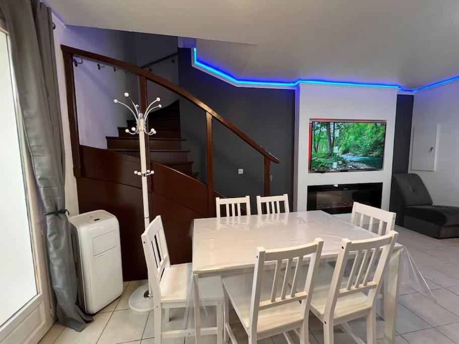 Kings Villa Near Disneyland Reserved Only For Family With Kids Saint-Germain-sur-Morin Exterior foto